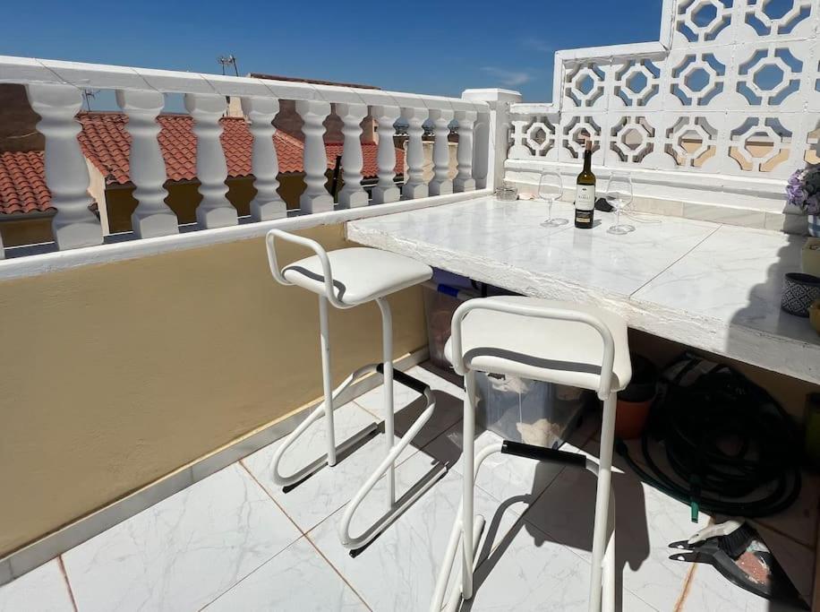 Sunny, South-Facing & Welcoming Villa Alicante Eksteriør billede